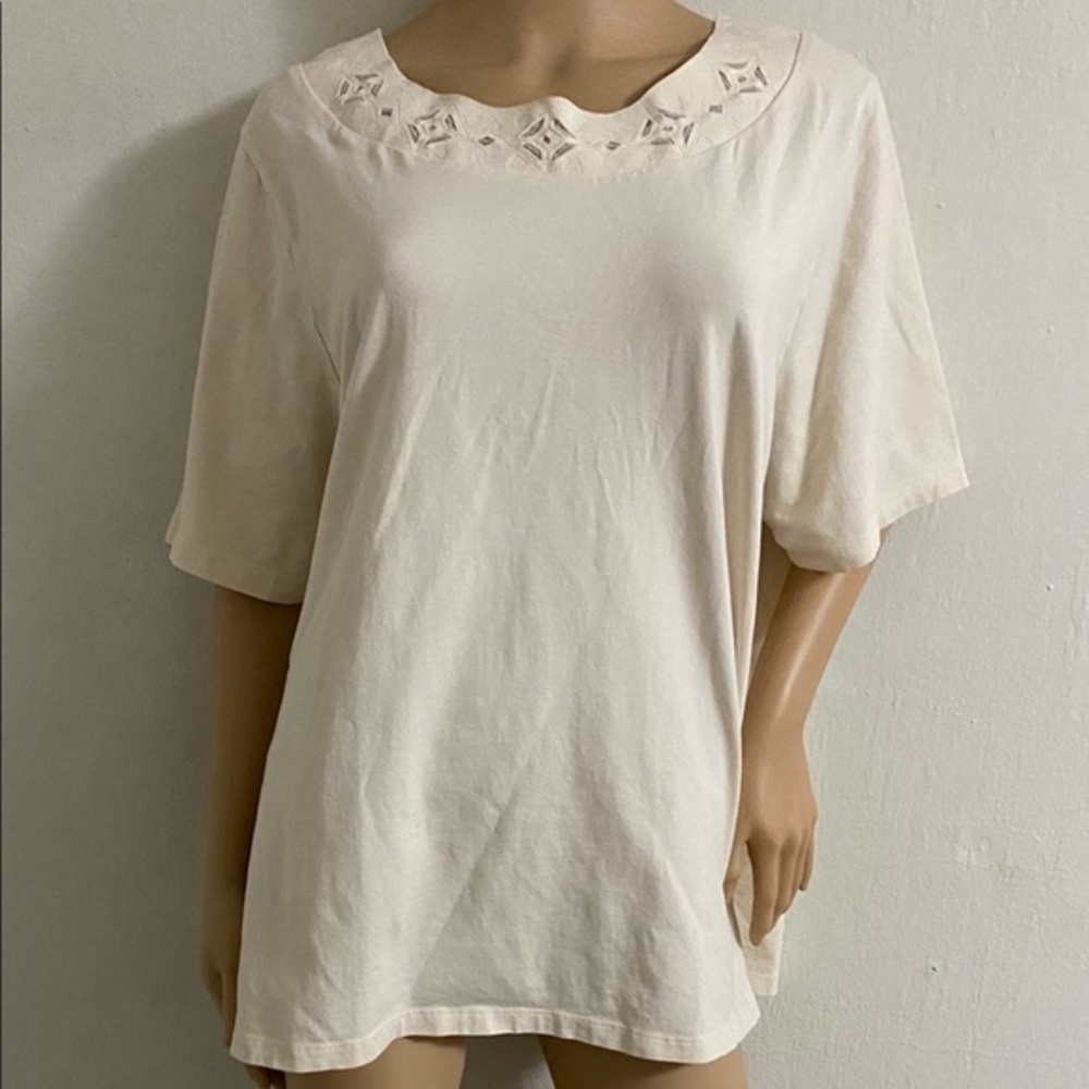 Catherine’s ivory size 18/20 blouse